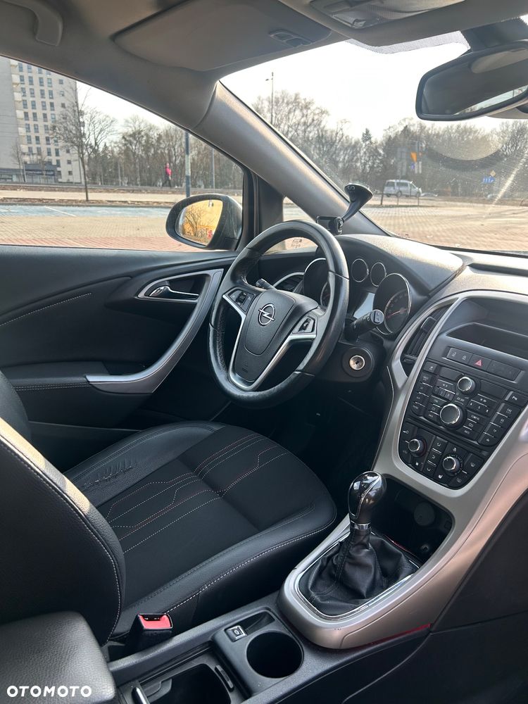 Opel Astra 1.4 Turbo - 10