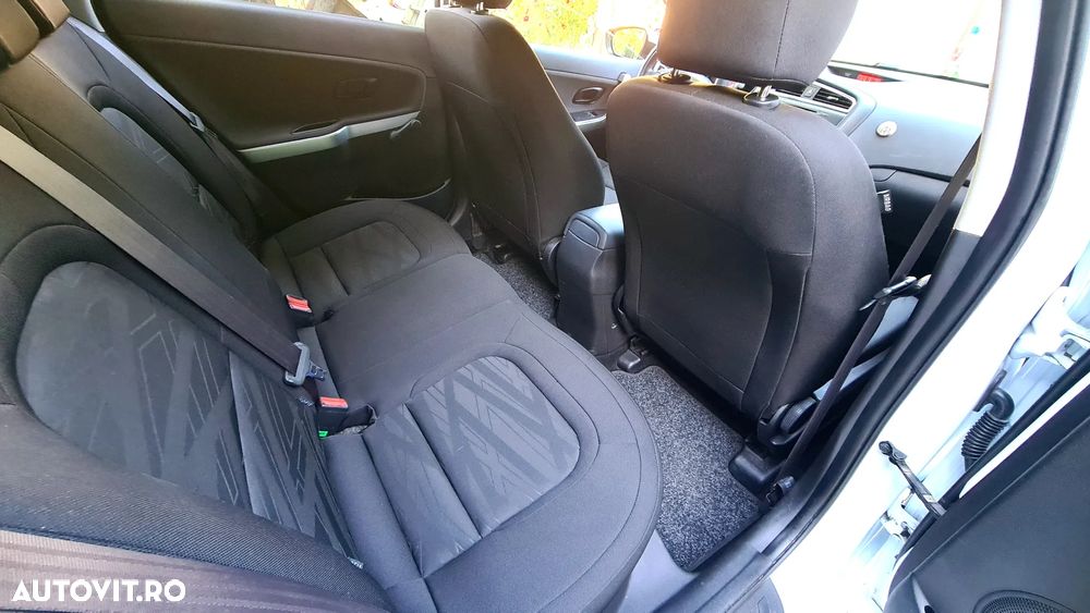 Kia Ceed 1.4 CRDi 90 Spirit - 4