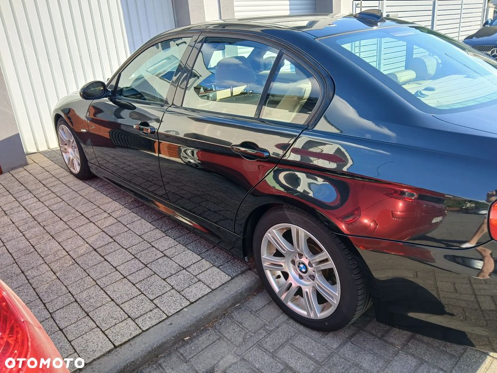 BMW Seria 3 325d - 33