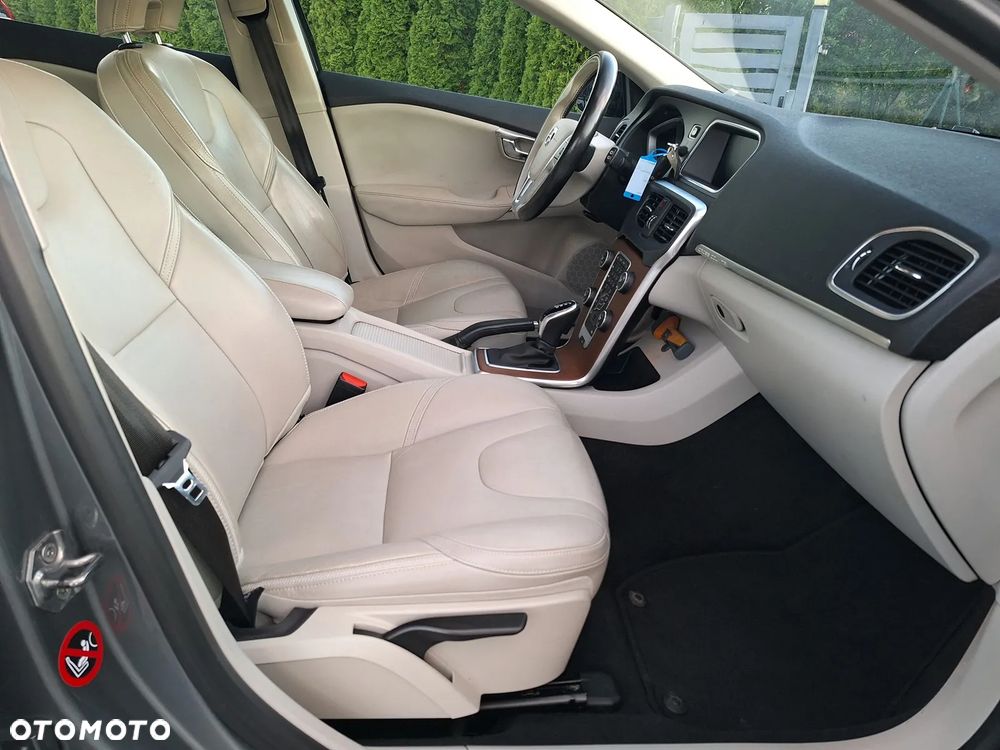 Volvo V40 Cross Country D3 Geartronic Summum - 21