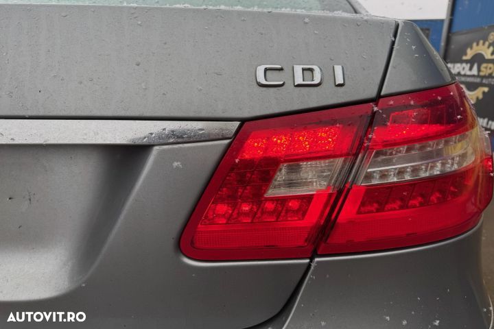 Lampa / Tripla stop dreapta pe capota portbagaj LED A2129060258R Merc - 4