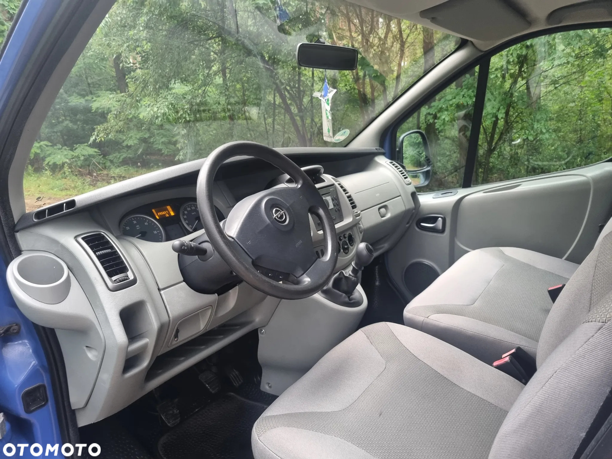 Opel Vivaro 2.5 CDTI L1H1 - 9