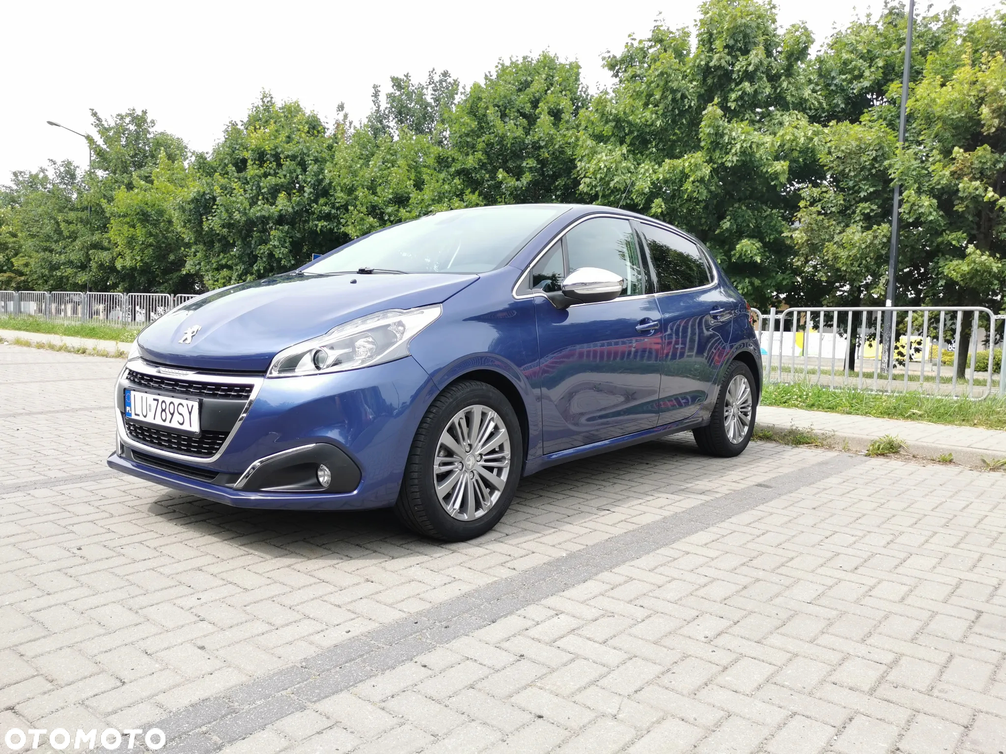 Peugeot 208 1.2 PureTech Allure S&S - 5