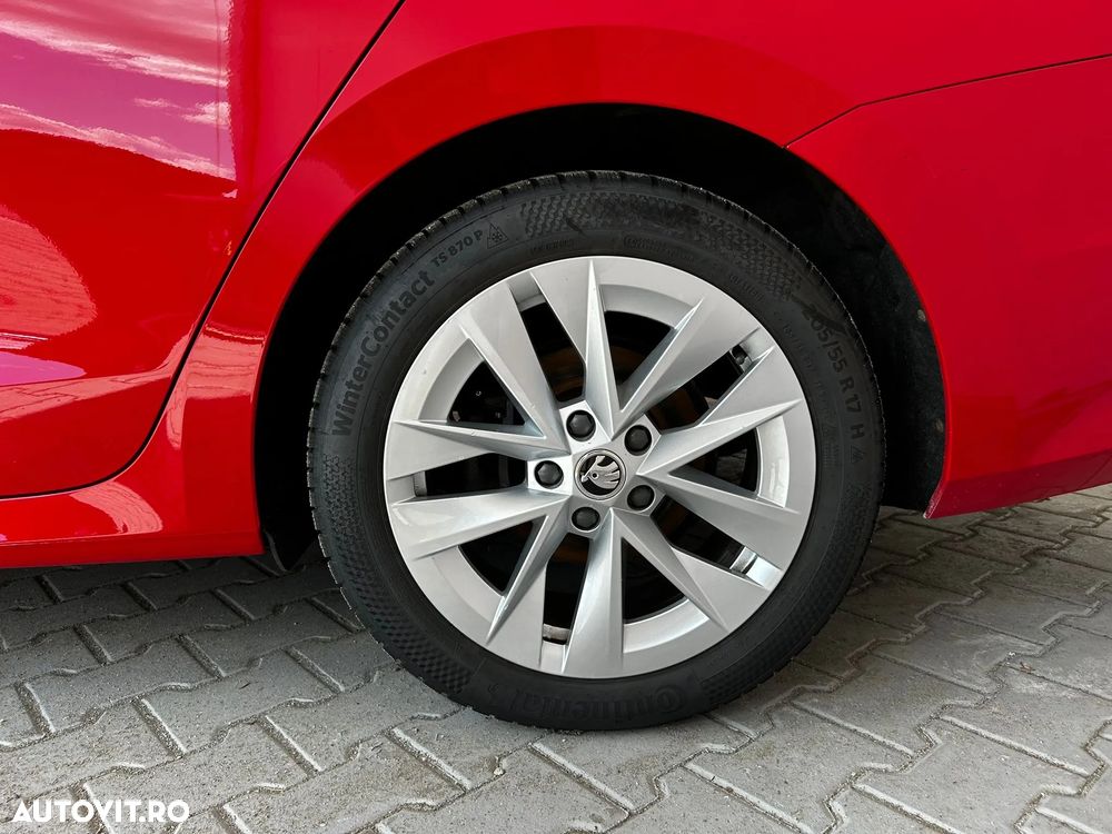 Skoda Octavia Combi 2.0 TDI DSG 4X4 Style - 6