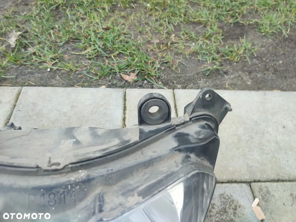 Lampa przód, reflektor Kawasaki ZR7 - 3