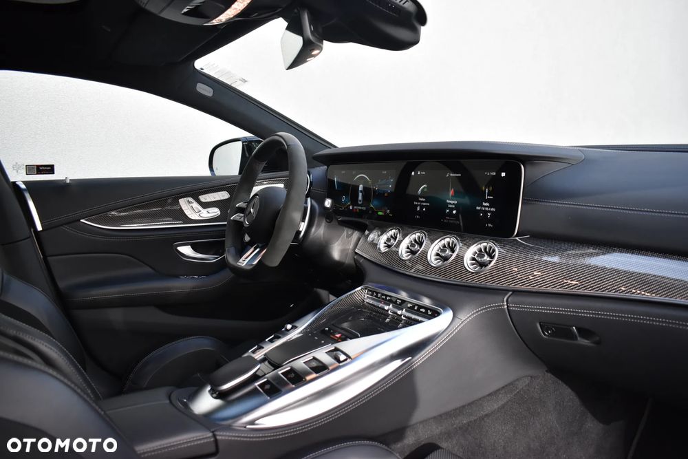 Mercedes-Benz AMG GT - 17