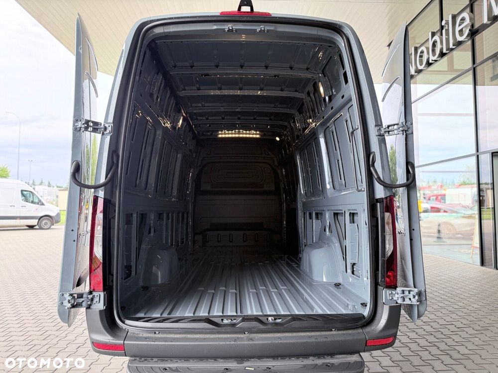 Mercedes-Benz Sprinter Sprinter - 12