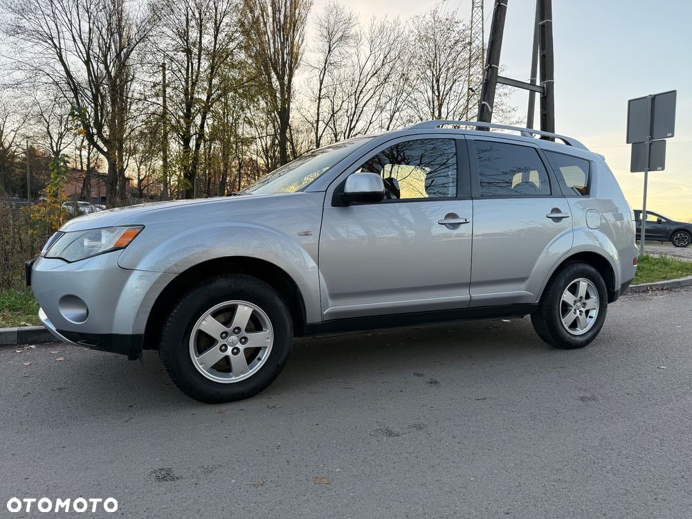 Mitsubishi Outlander 2.4 2WD - 2