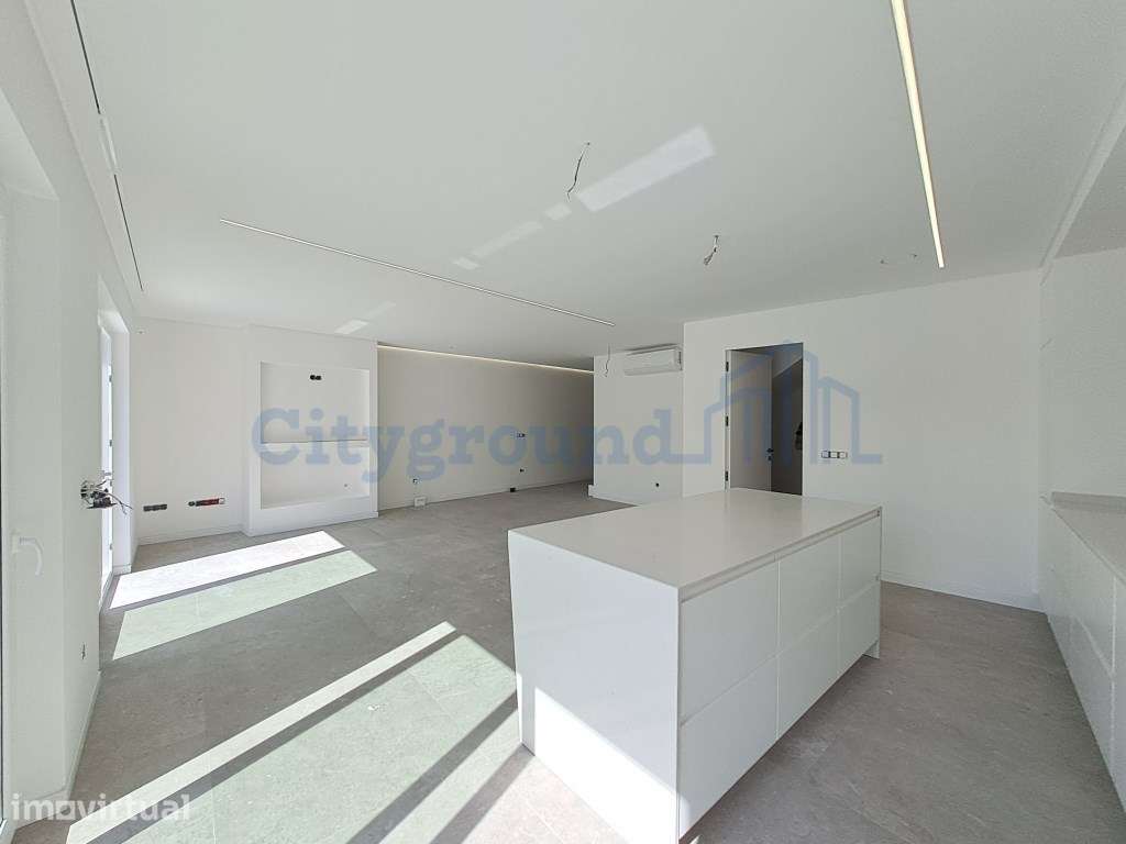 Moradia T4 com garagem a 5 minutos do Baleal - Grande imagem: 3/29
