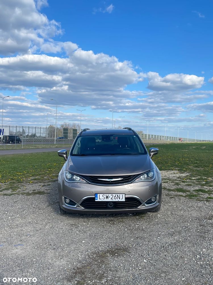 Chrysler Pacifica - 7