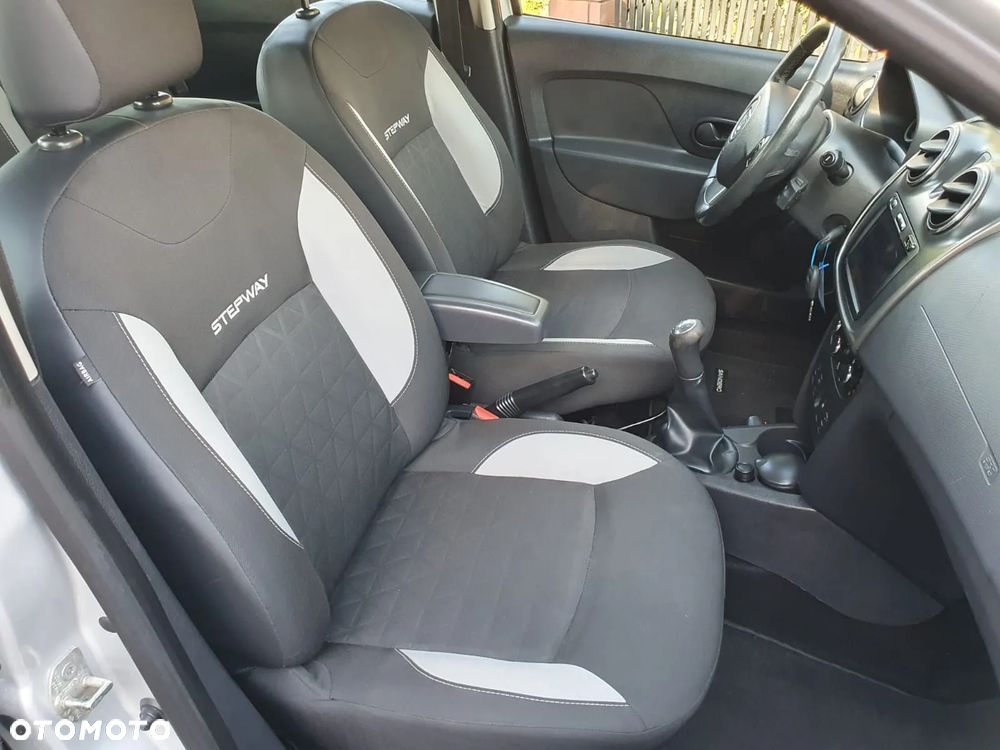 Dacia Sandero 0.9 TCe Laureate S&S - 34