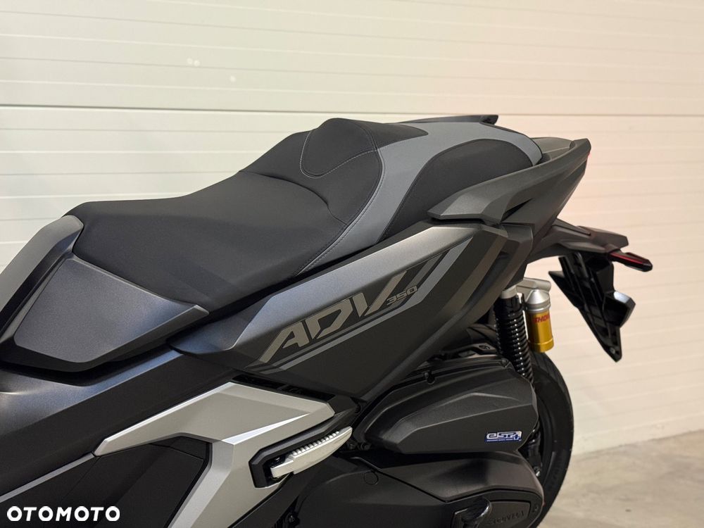 Honda ADV350 - 33