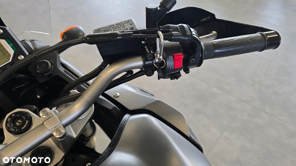 Yamaha XTZ - 31
