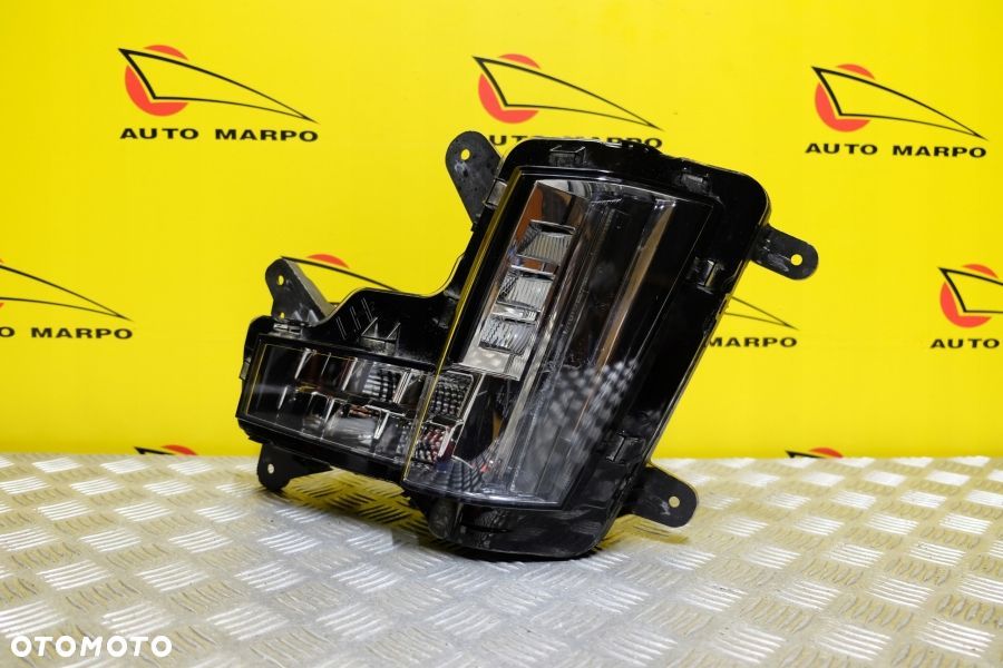 CADILLAC ESCALADE 2015- HALOGEN LAMPA LED DRL LEWA USA - 4