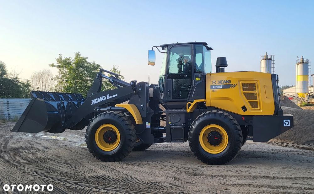 Fadroma Ładowarka kołowa XCMG XC938E - 3