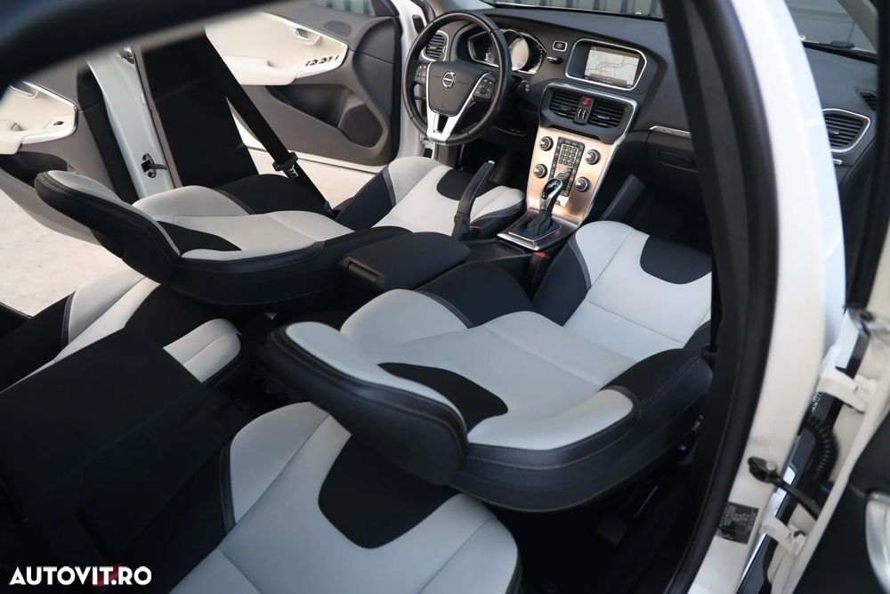 Volvo V40 D2 Aut. Momentum - 6