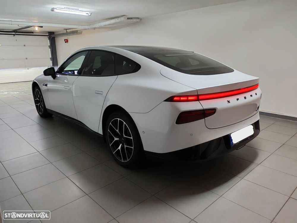 Xpeng P7i 86.2 kWh AWD Performance - 27