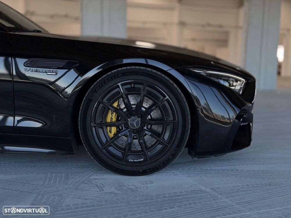 Mercedes-Benz SLS 63 AMG - 10