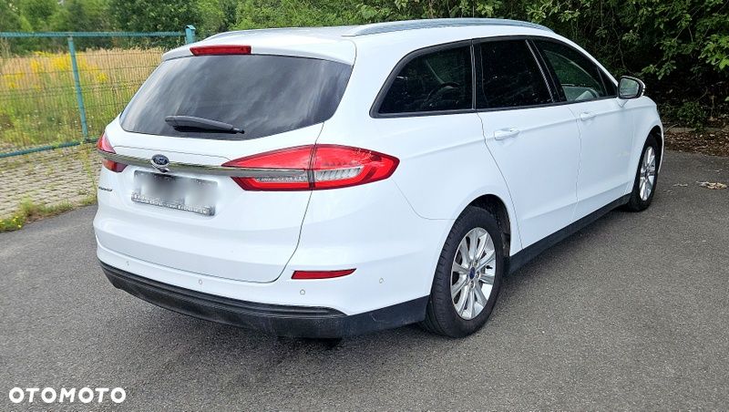 Ford Mondeo 2.0 TDCi Titanium - 19
