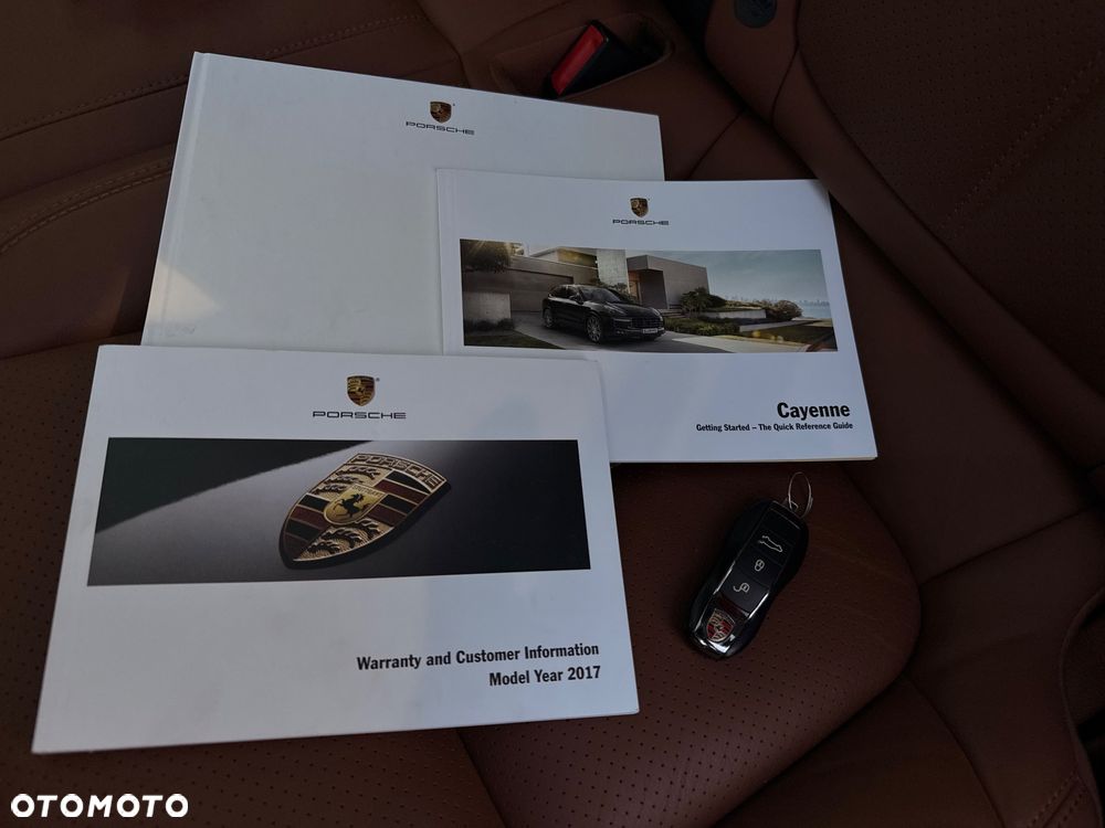 Porsche Cayenne S - 23