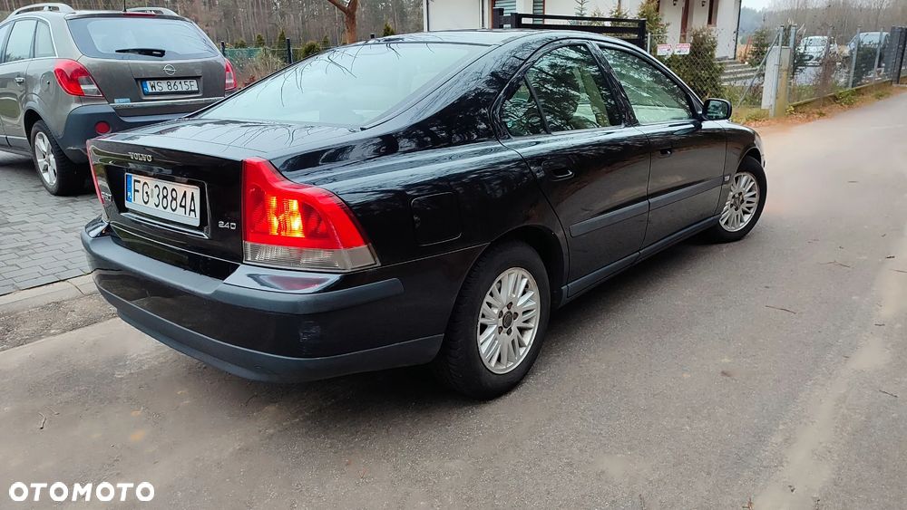 Volvo S60 2.4 D5 - 23
