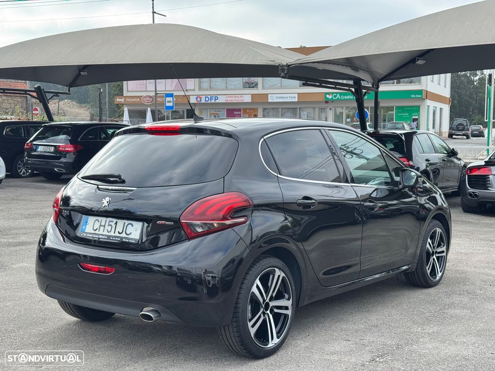 Peugeot 208 1.2 PureTech GT Line - 5