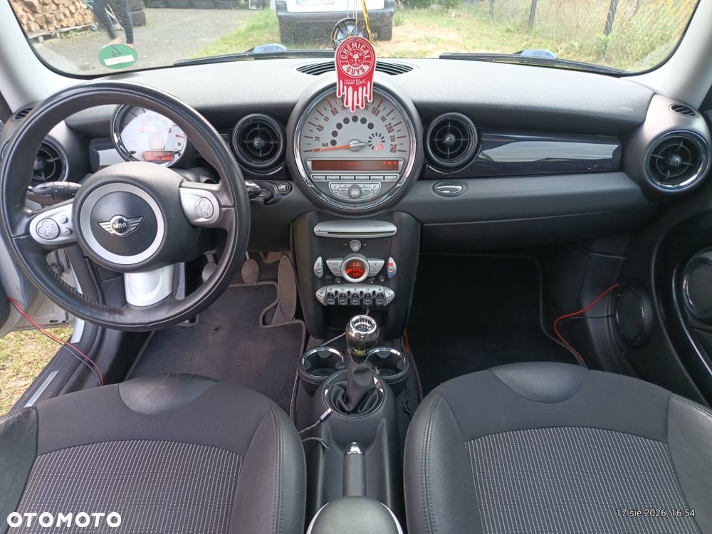 MINI Cooper 50 Camden - 29