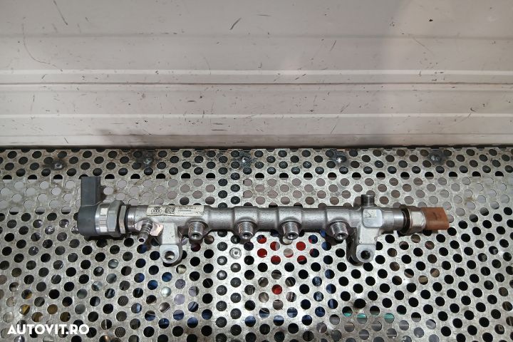 Rampa injectoare 03L130089Q R03L125C 057130764AB 03L130089Q  R03L125C - 1
