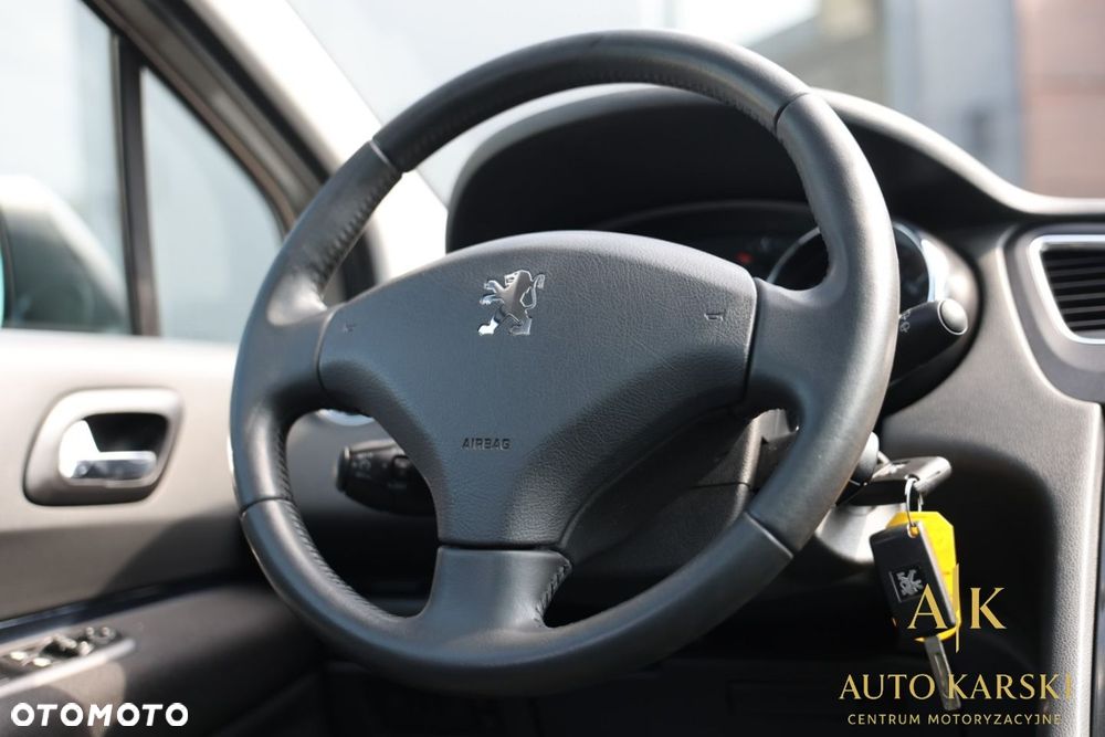 Peugeot 5008 - 31