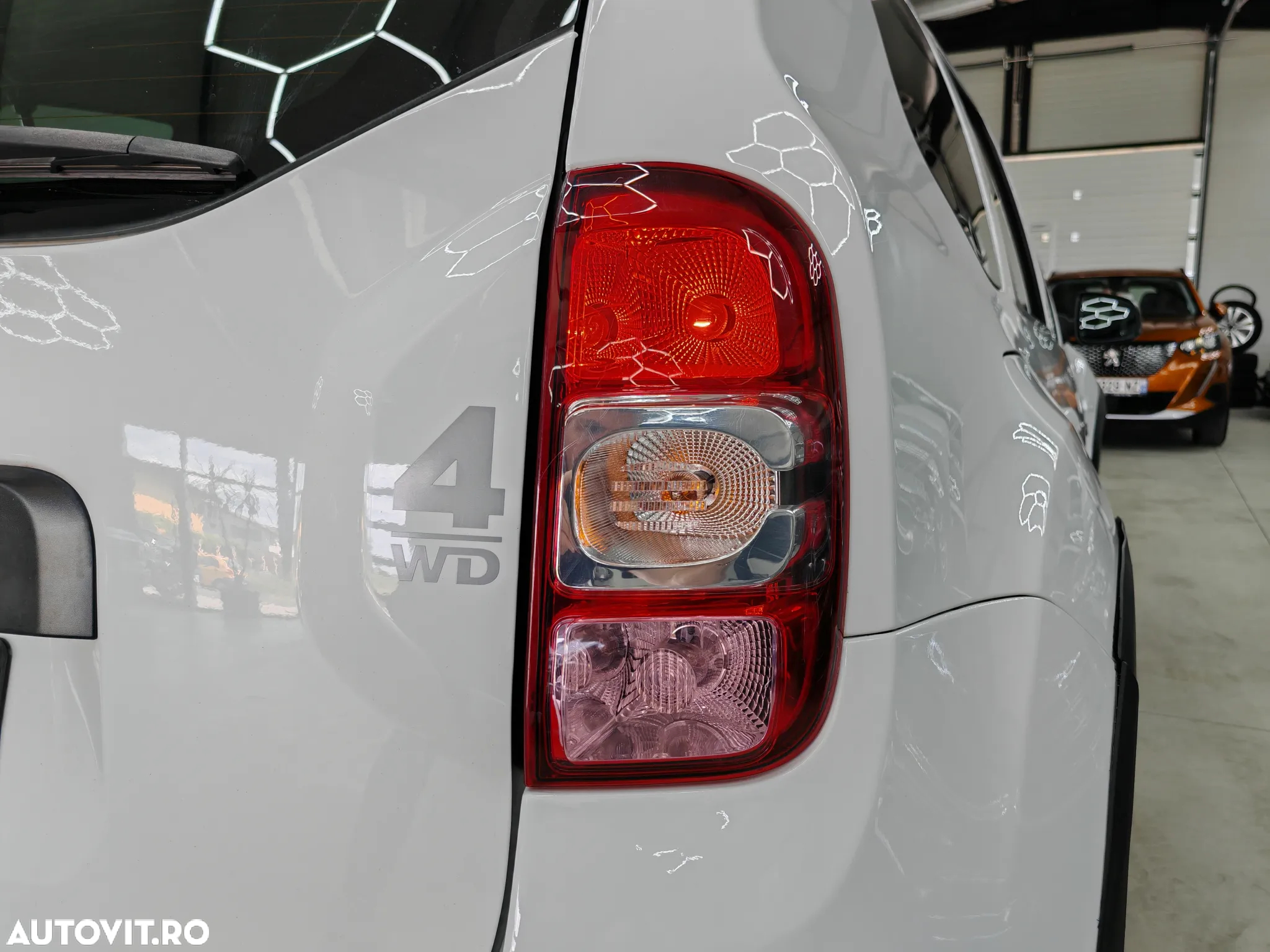 Dacia Duster 1.5 dCi 4x4 Prestige - 35