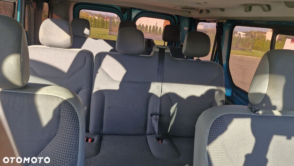 Opel Vivaro - 8