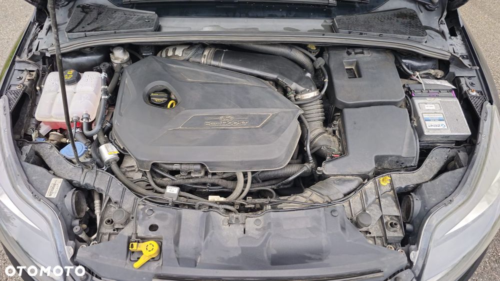 Ford Focus 1.6 EcoBoost Titanium - 21