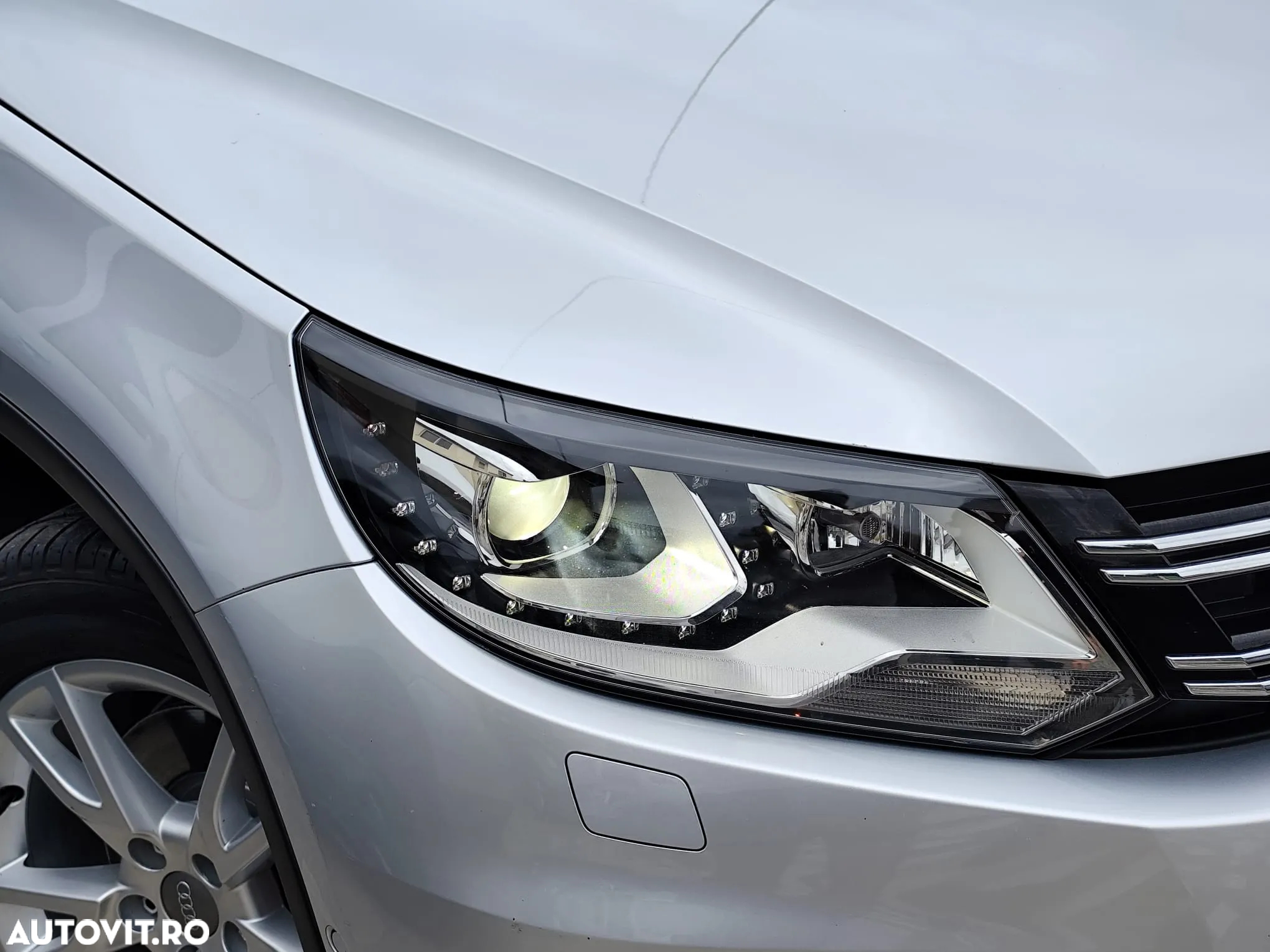Volkswagen Tiguan - 19