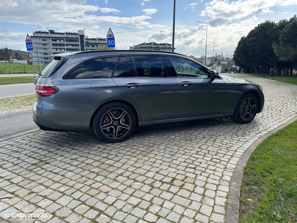 Mercedes-Benz E 300 de AMG Line - 45