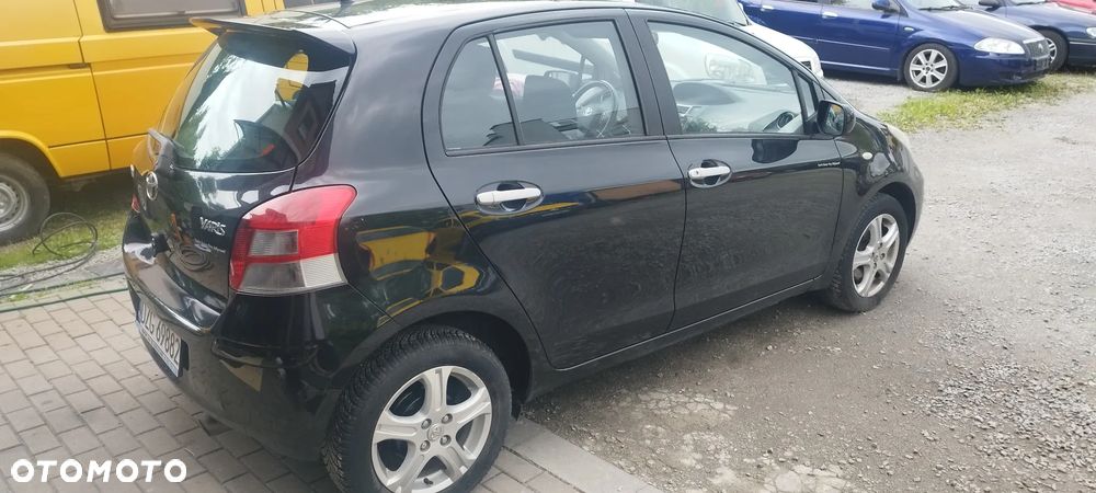 Toyota Yaris 1.33 VVT-i Comfort - 1