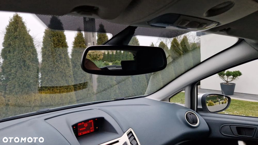 Ford Fiesta 1.25 Ghia - 15