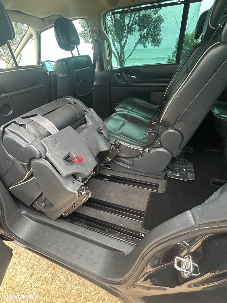 Renault Espace 2.0 dCi Initiale 7L - 26