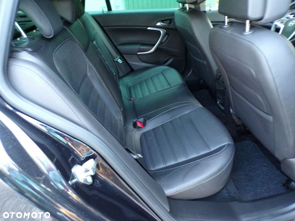 Opel Insignia - 32