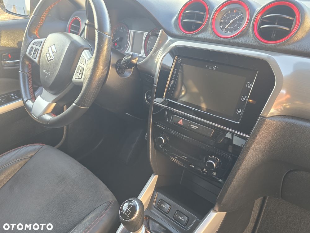 Suzuki Vitara 1.4 Boosterjet Allgrip Comfort+ - 30
