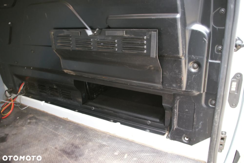 Ford Transit Custom - 13