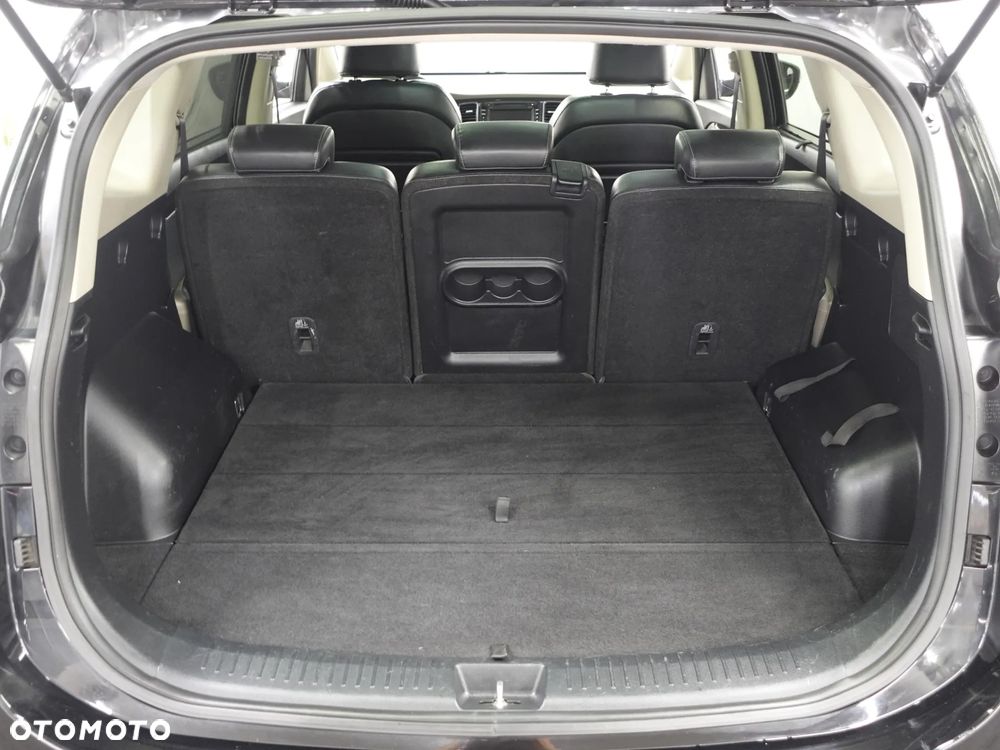 Kia Carens 1.7 CRDi Spirit - 23