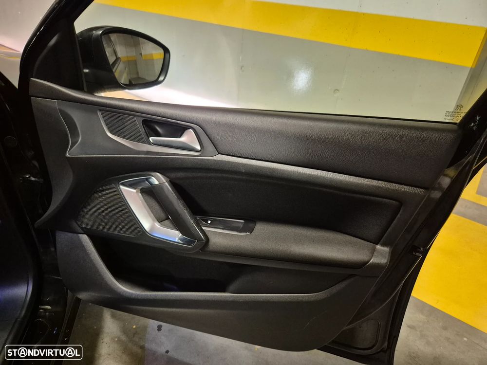 Peugeot 308 SW BlueHDi 120 Stop & Start Style - 40