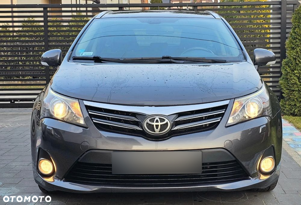 Toyota Avensis 1.8 Style - 5