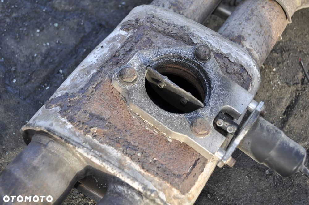 GHIBLI III 3.0 410 KM WYDECH TŁUMIK KOMPLET - 2