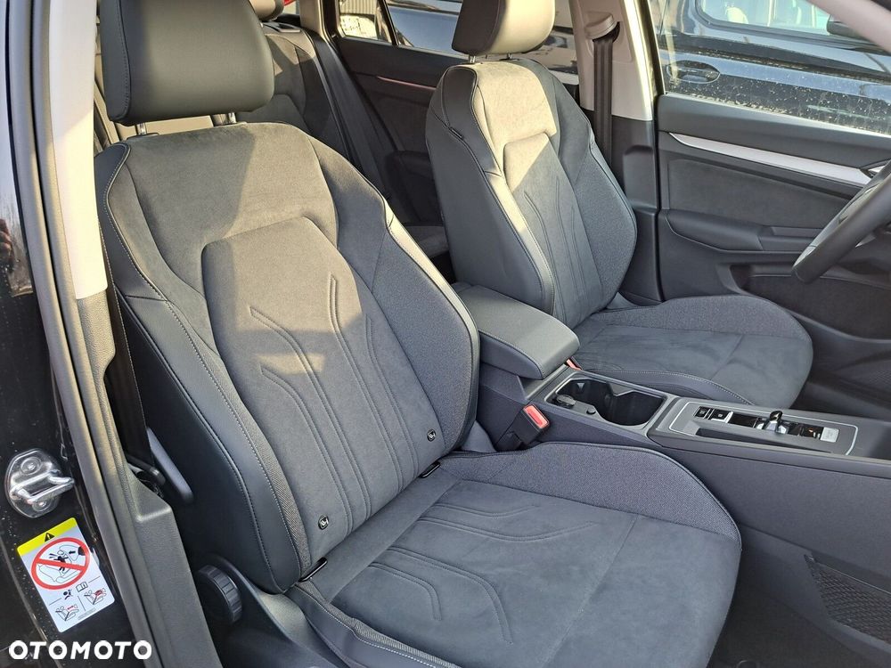 Volkswagen Golf Variant - 13