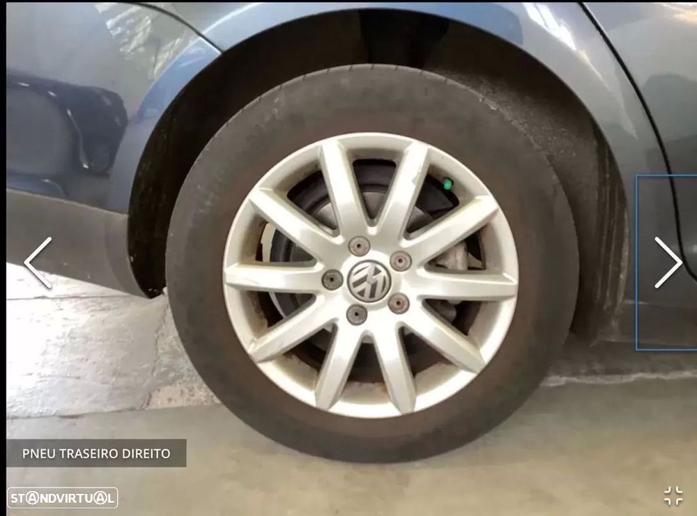VW Jetta 1.6 TDi Confortline - 4