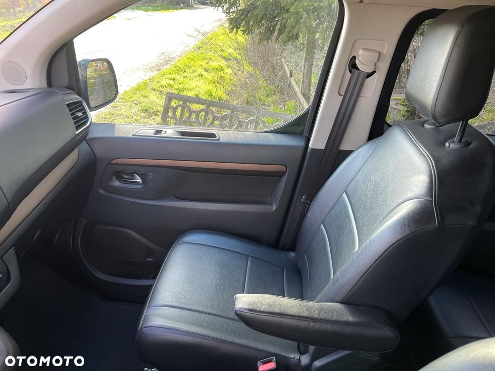 Toyota Proace Verso 2.0 D4-D Long VIP - 18