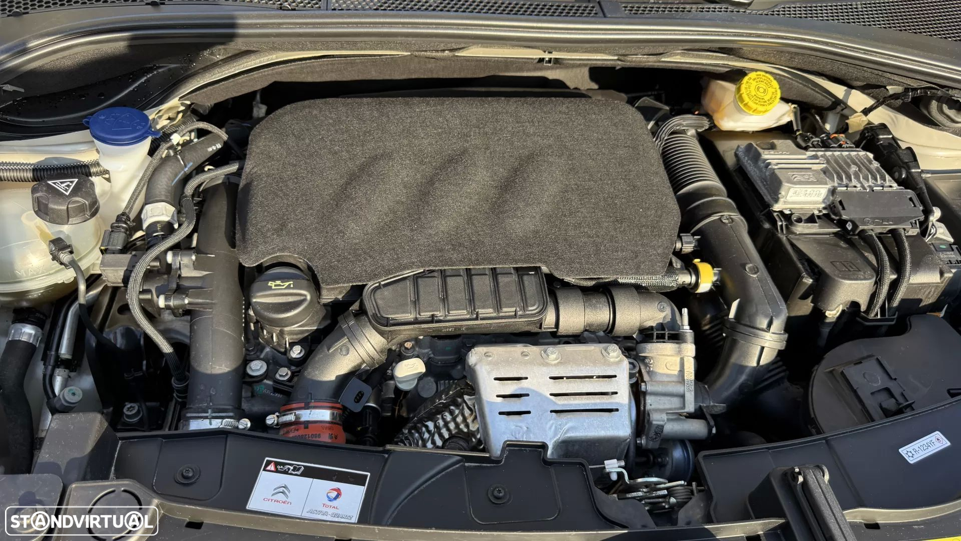 Citroën C3 1.2 PureTech Shine EAT6 - 56