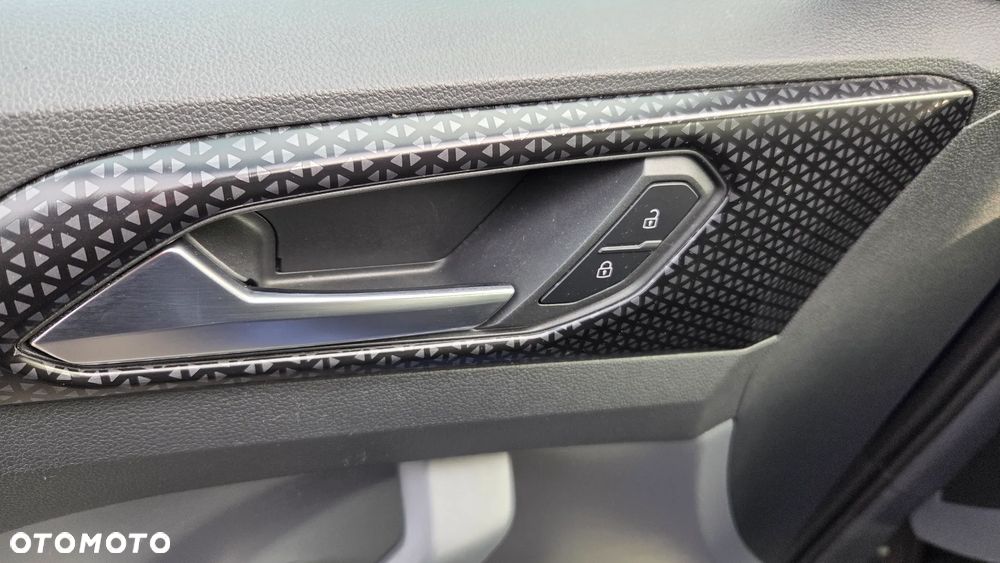 Volkswagen T-Cross 1.5 TSI ACT Style DSG - 17