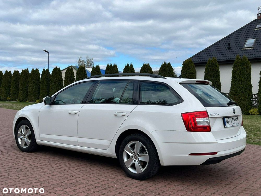 Skoda Octavia 1.6 TDI Ambition - 14